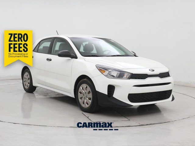 White 2018 Kia Rio5 Hatchback Front-Wheel Drive Automatic