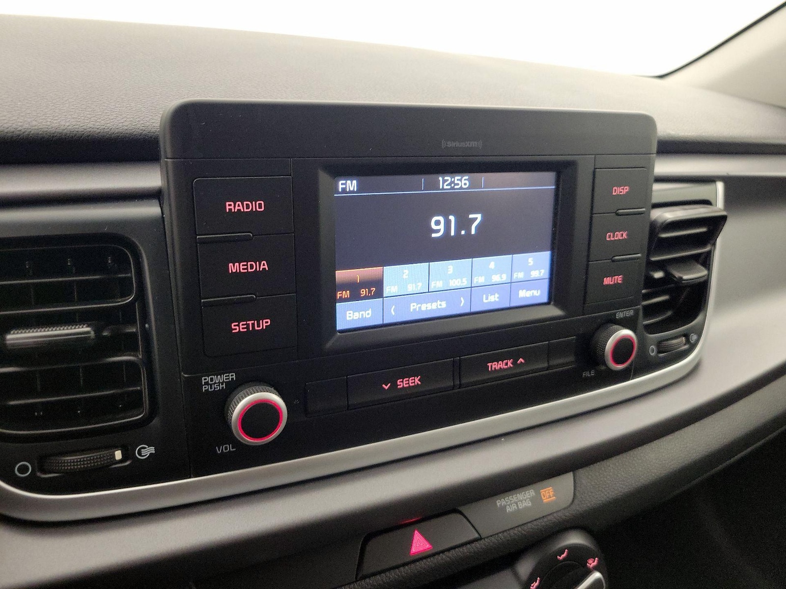 2018 Kia Rio 5-Door LX - Photo 15