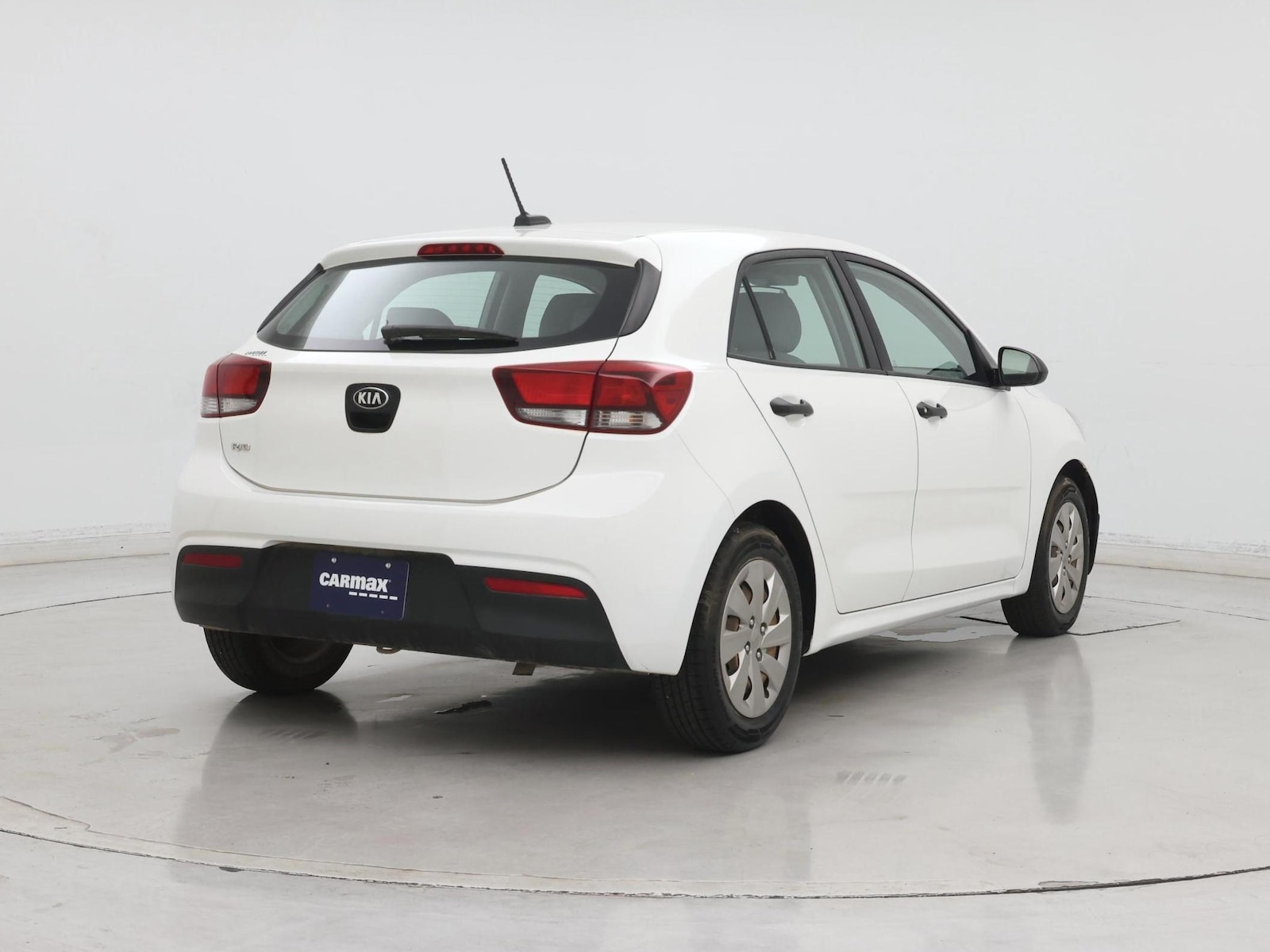 2018 Kia Rio 5-Door LX - Photo 9