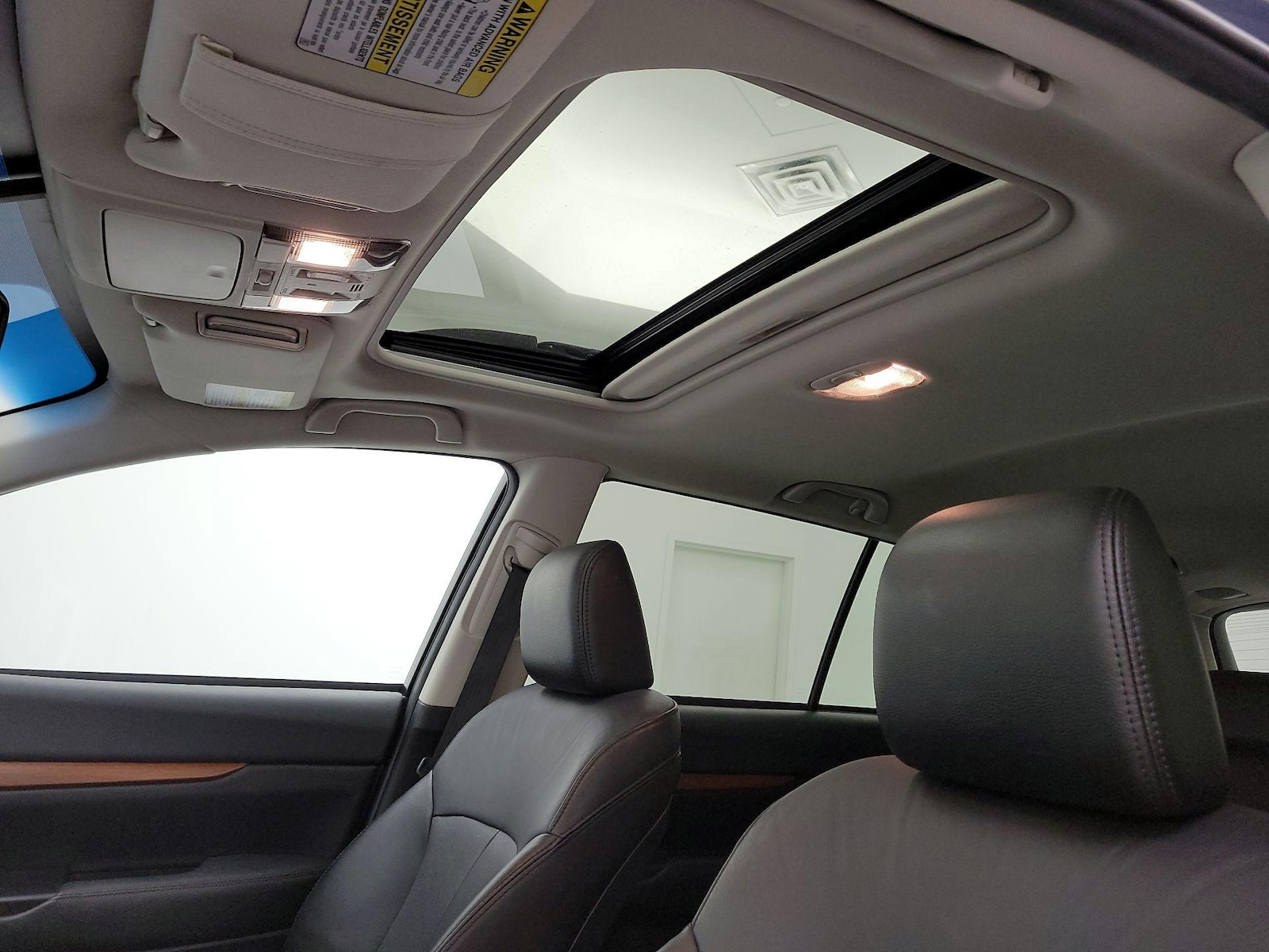Sunroof(s) & Overhead Airbags
