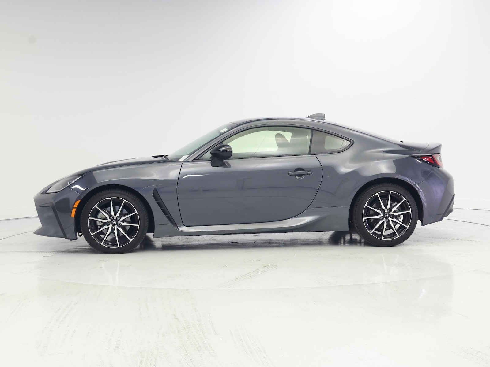 2023 Toyota GR86 Base - Photo 4