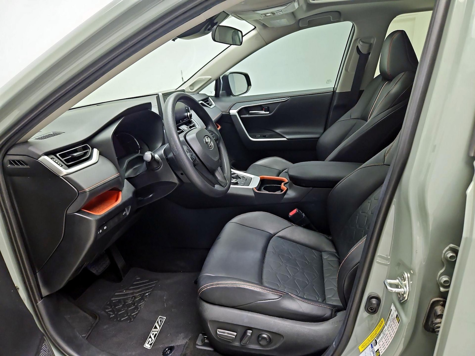 Power Seat(s) & Side Airbags