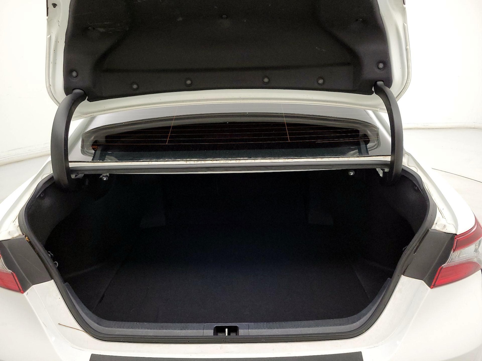 2022 Toyota Camry SE - Photo 20