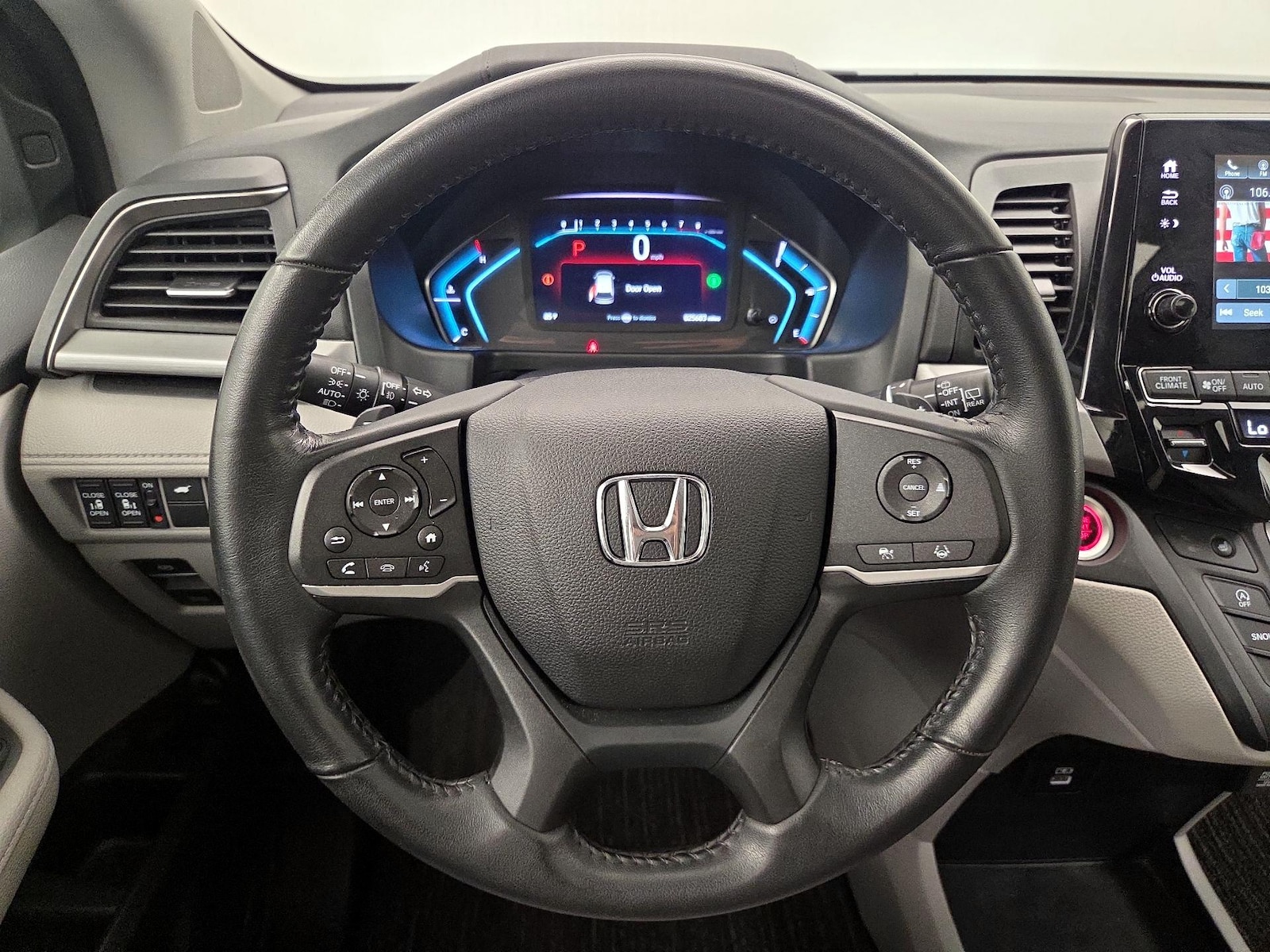 2023 Honda Odyssey EX-L - Photo 11