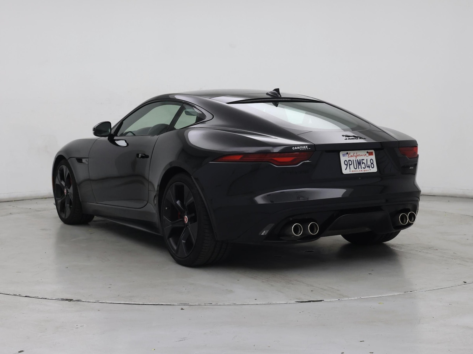 2022 Jaguar F-TYPE R-Dynamic - Photo 3