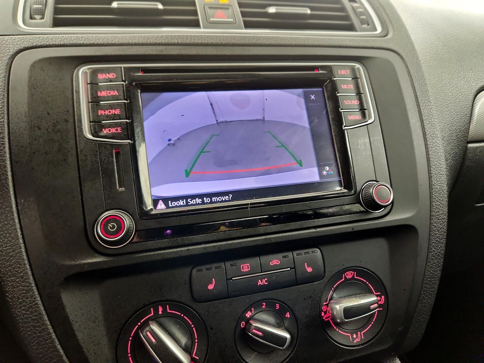 2016 Volkswagen Jetta SE - Photo 14