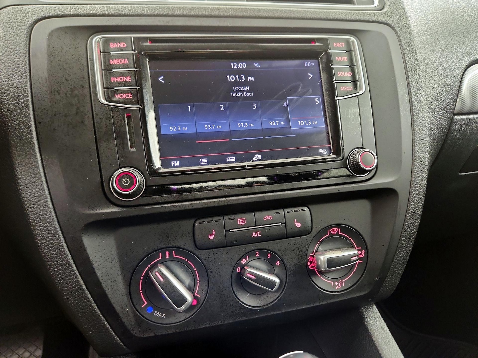 2016 Volkswagen Jetta SE - Photo 16