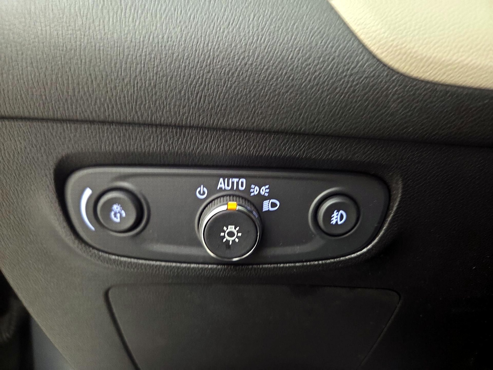 2020 Buick Encore GX Essence - Photo 14