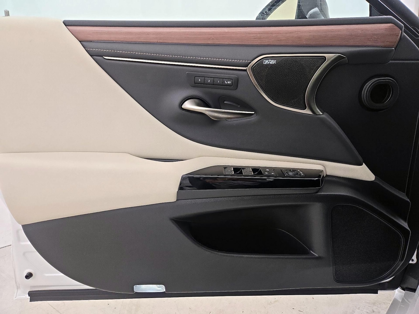 2024 Lexus ES 350 Ultra Luxury - Photo 13