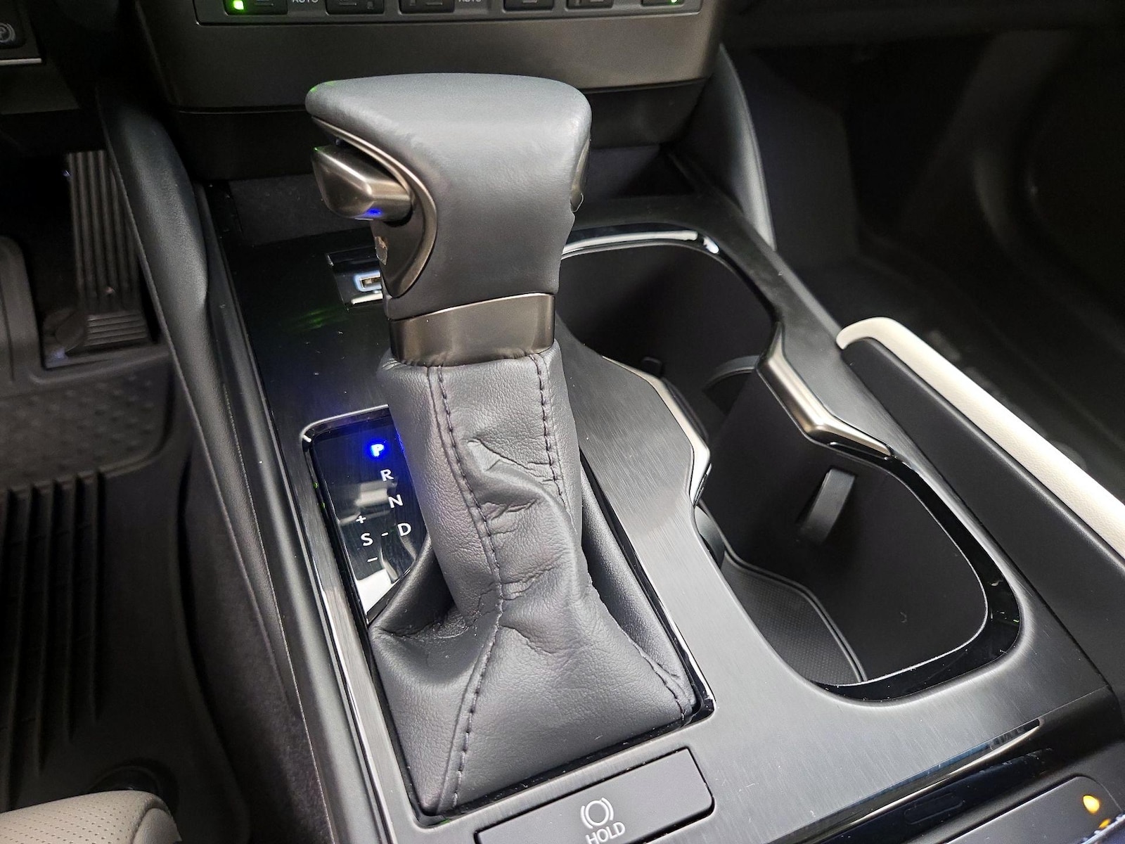 2024 Lexus ES 350 Ultra Luxury - Photo 18
