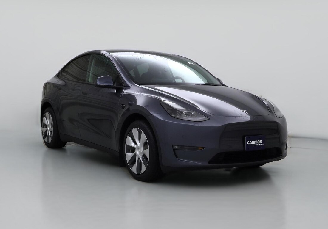 2023 Tesla Model Y Long Range All-Wheel Drive in Gray — CarMax photo