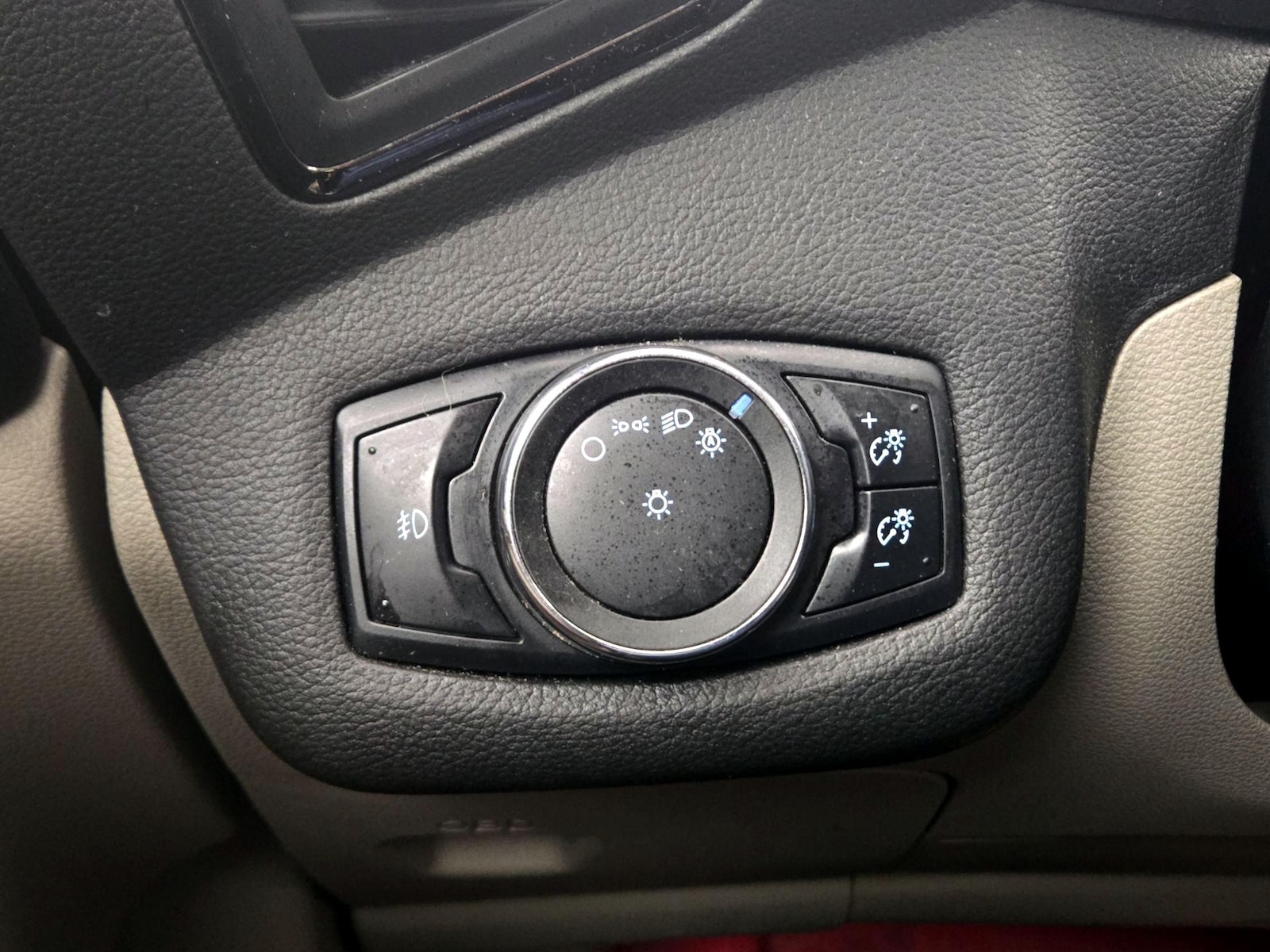 2014 Ford Escape Titanium - Photo 14
