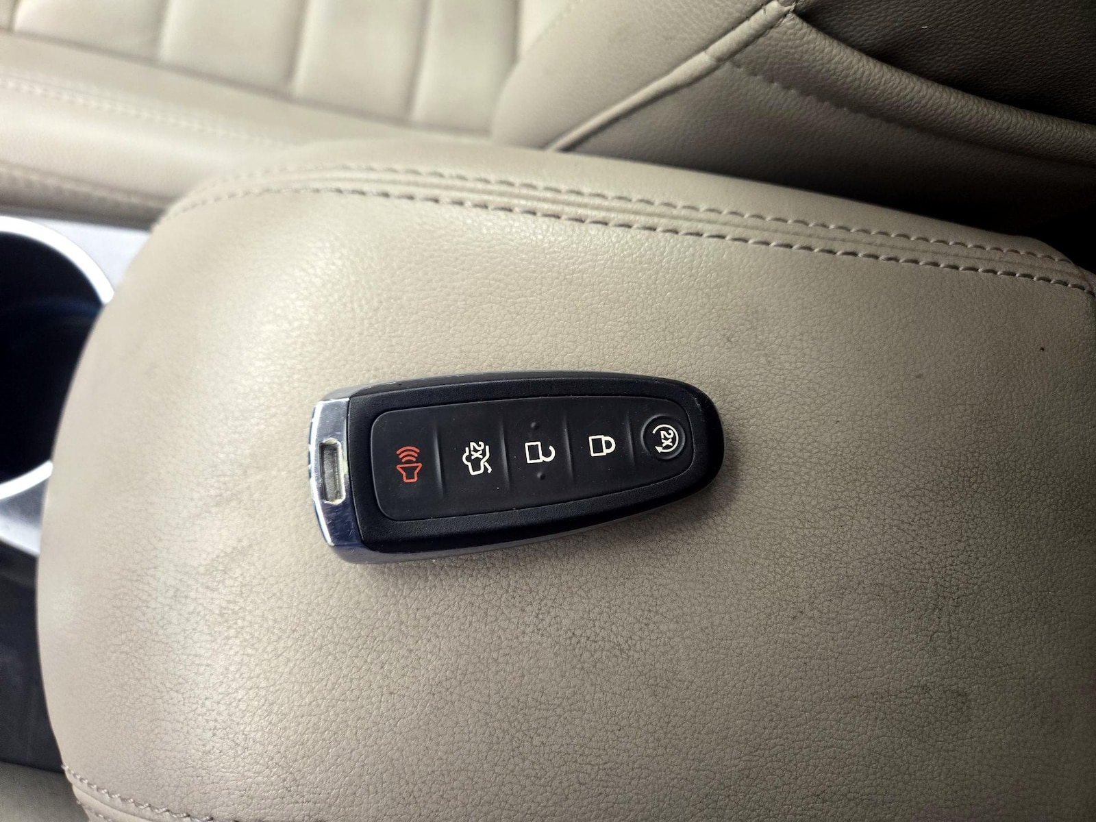 2014 Ford Escape Titanium - Photo 24