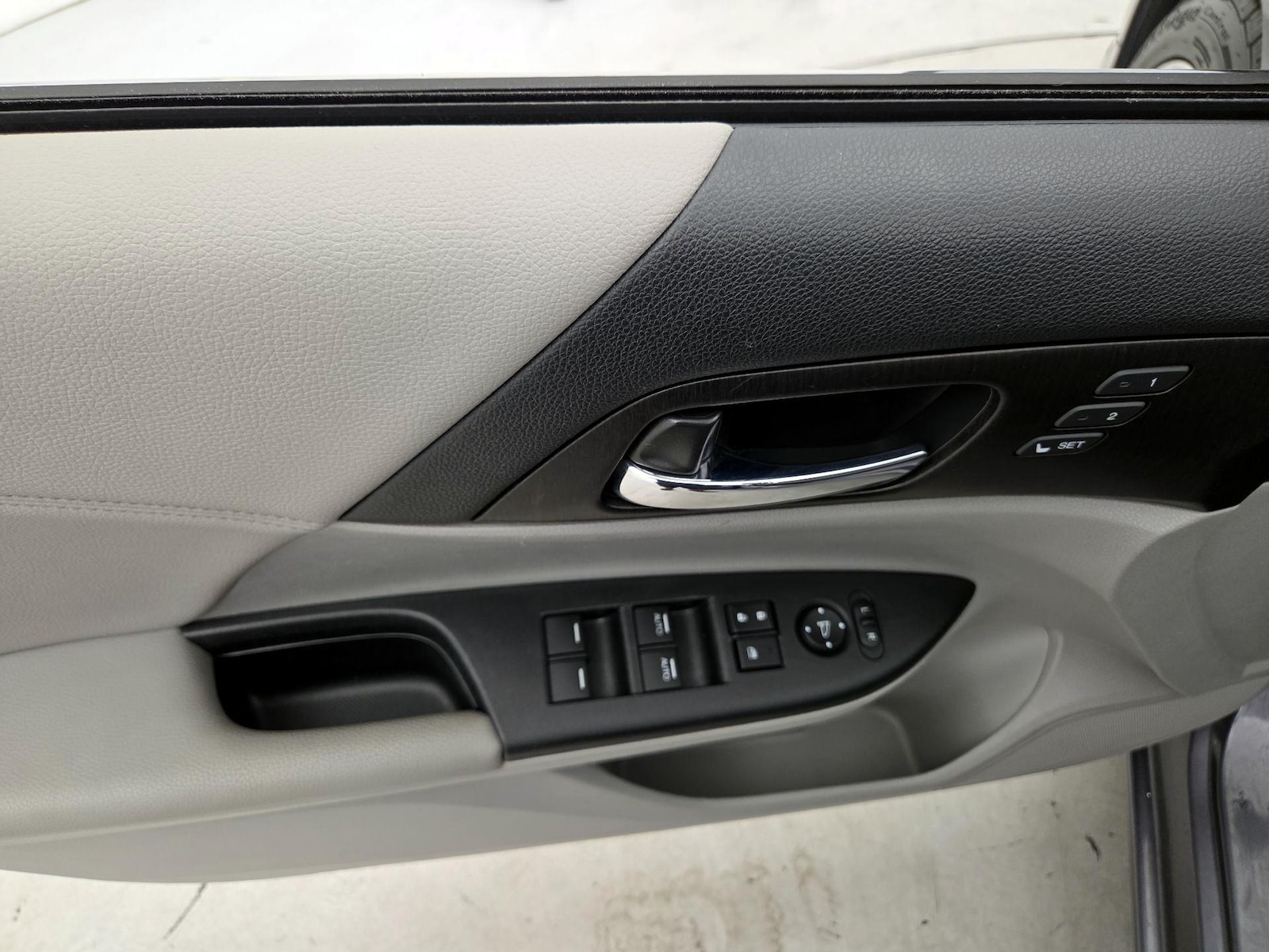 2015 Honda Accord EX-L V-6 - Photo 13