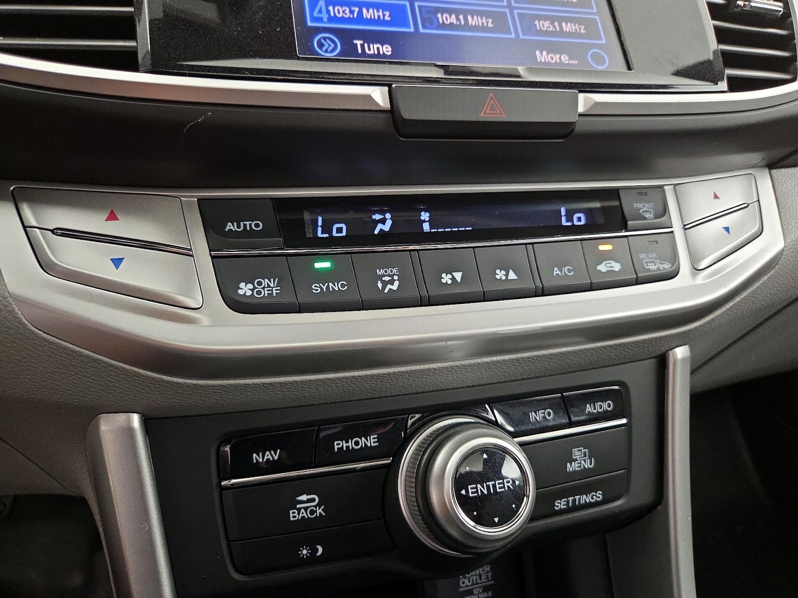 2015 Honda Accord EX-L V-6 - Photo 18