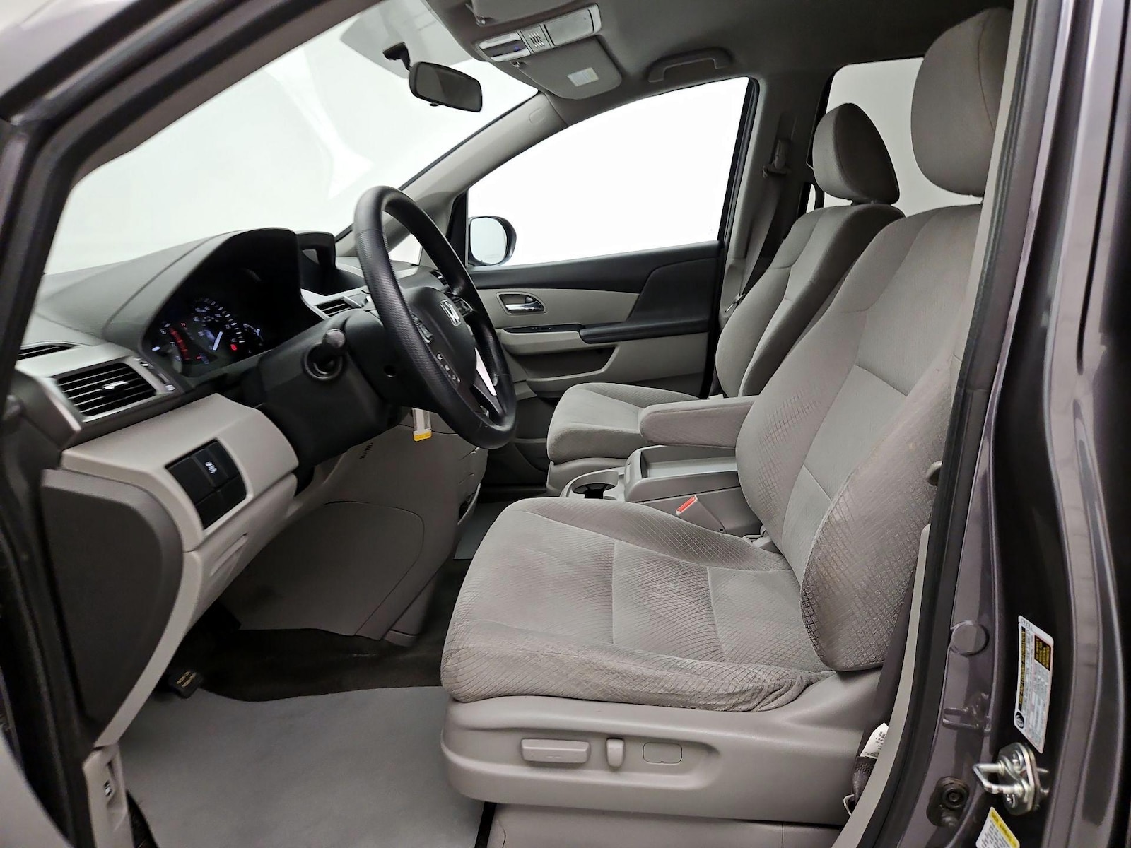 Power Seat(s) & Side Airbags