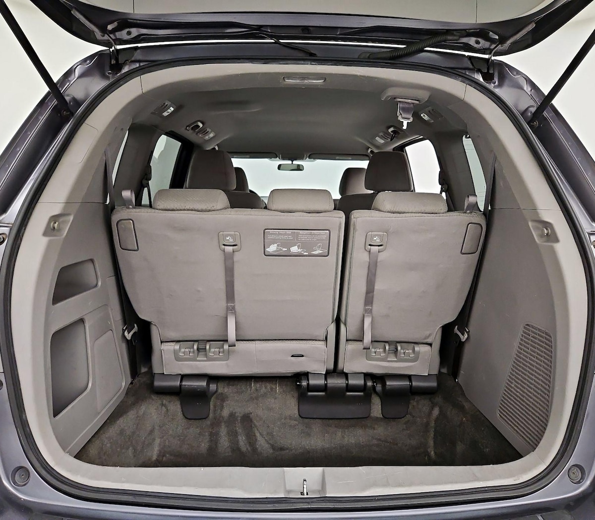 Trunk/Cargo (Seats Up)