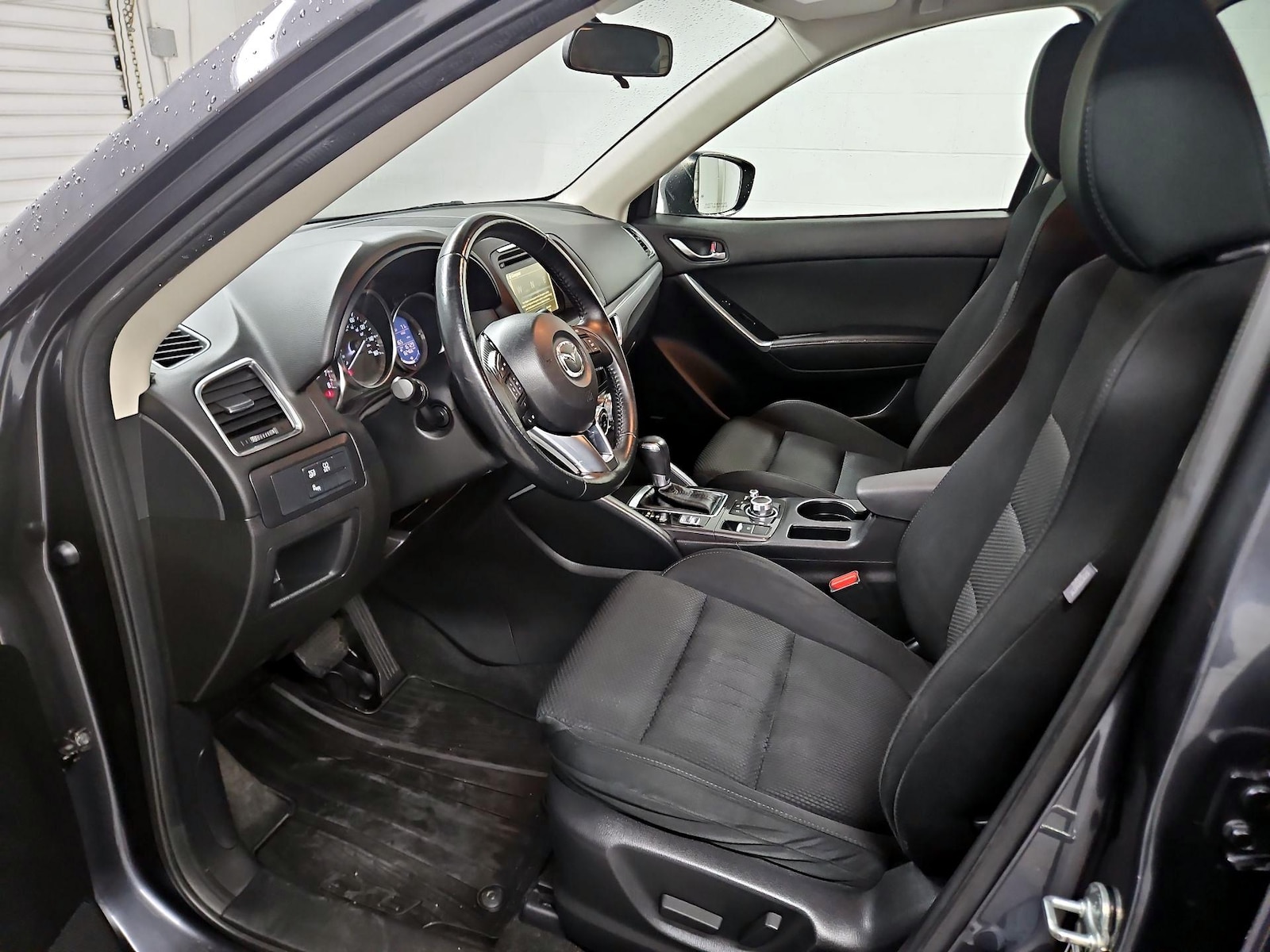 Power Seat(s) & Side Airbags