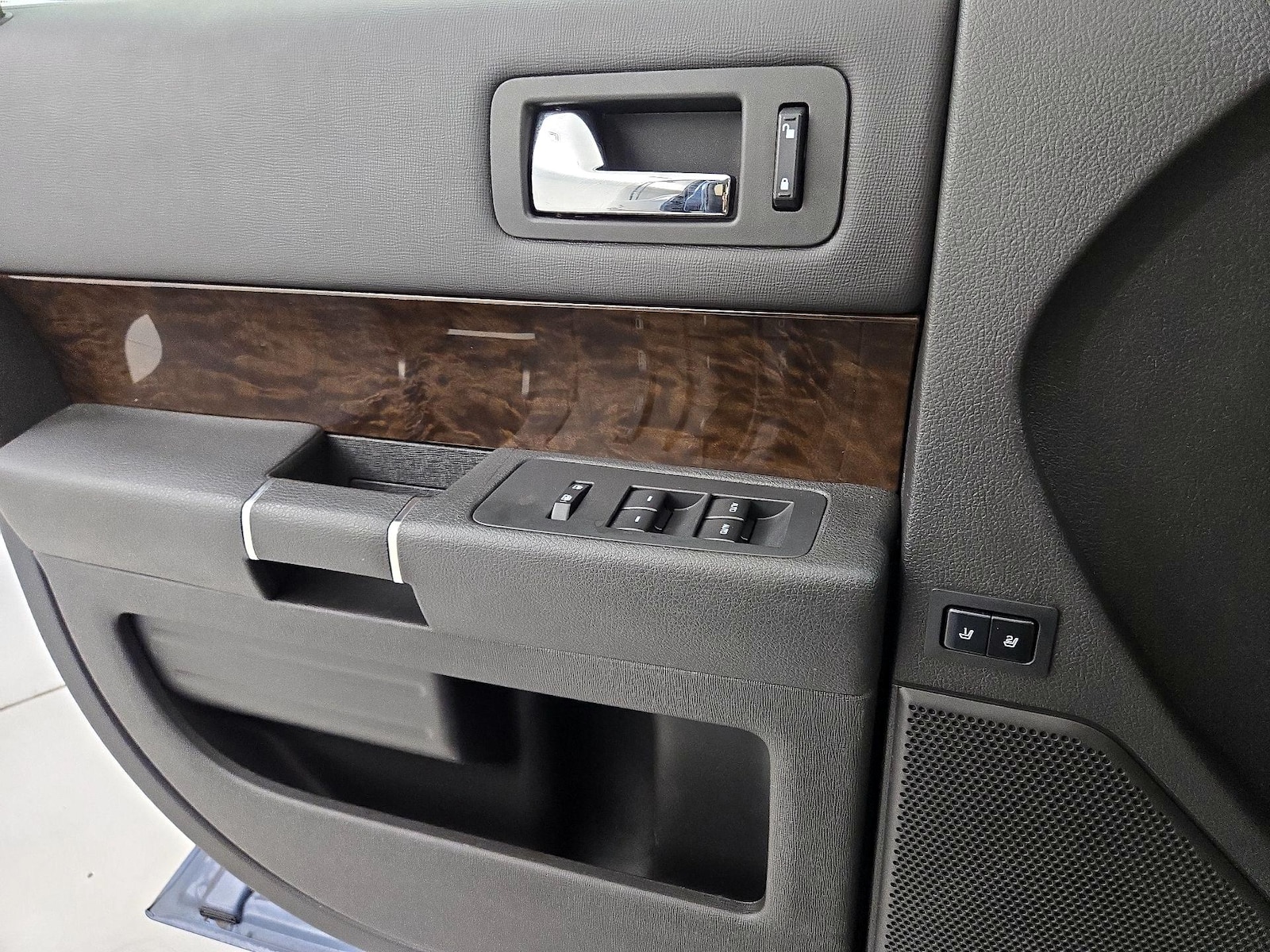 2019 Ford Flex Limited - Photo 13