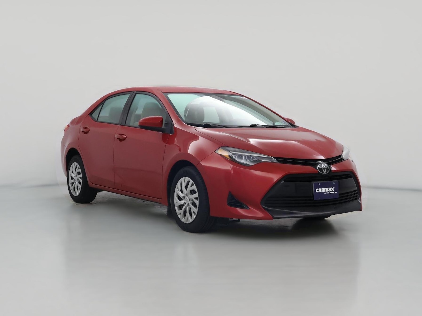 2018 Toyota Corolla LE - Photo 1