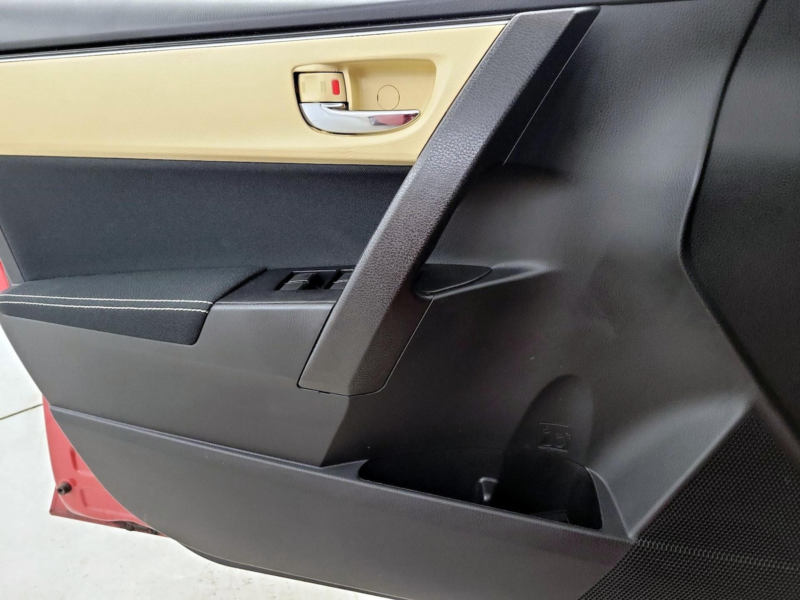 2018 Toyota Corolla LE - Photo 13