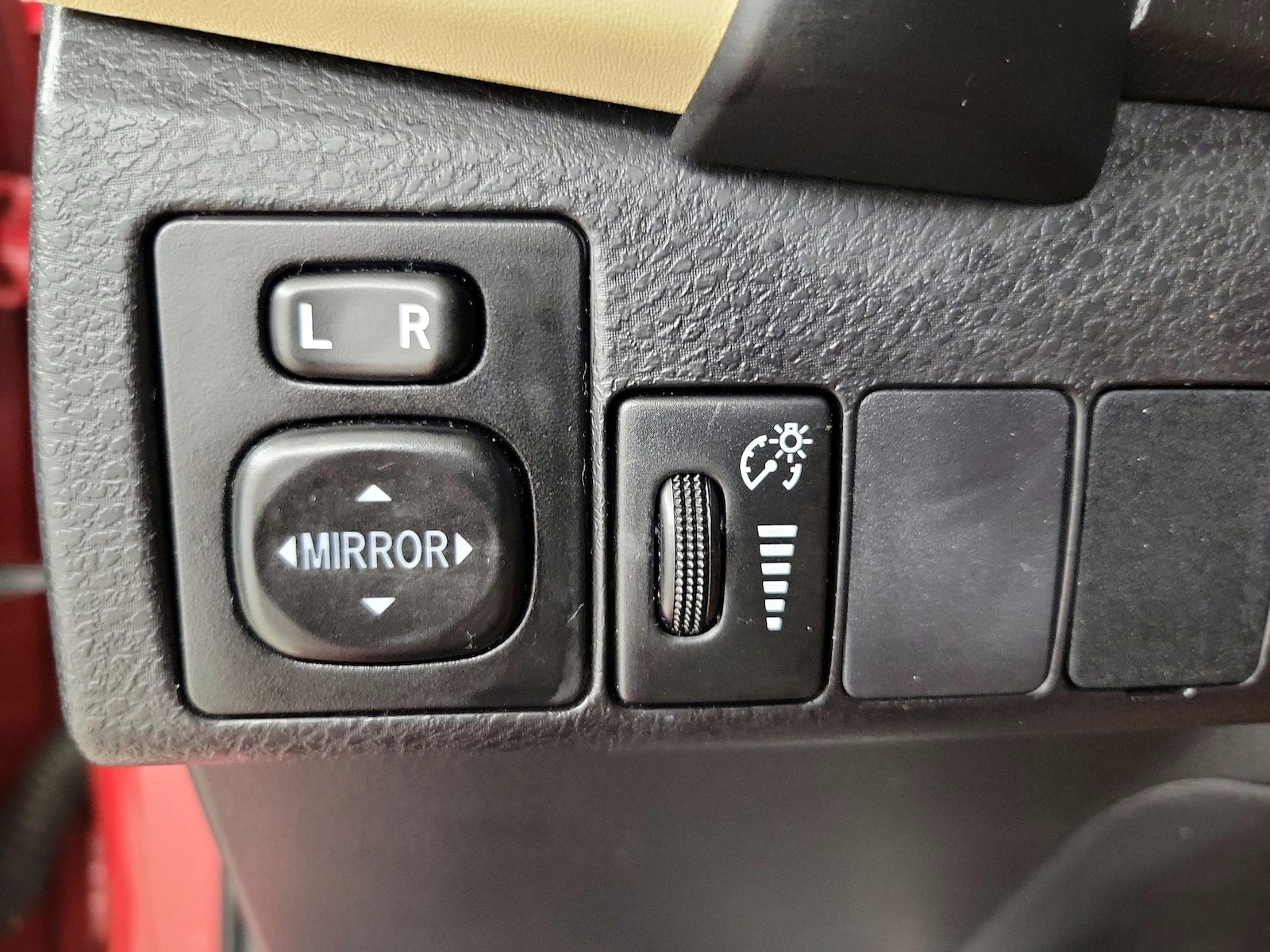 2018 Toyota Corolla LE - Photo 14