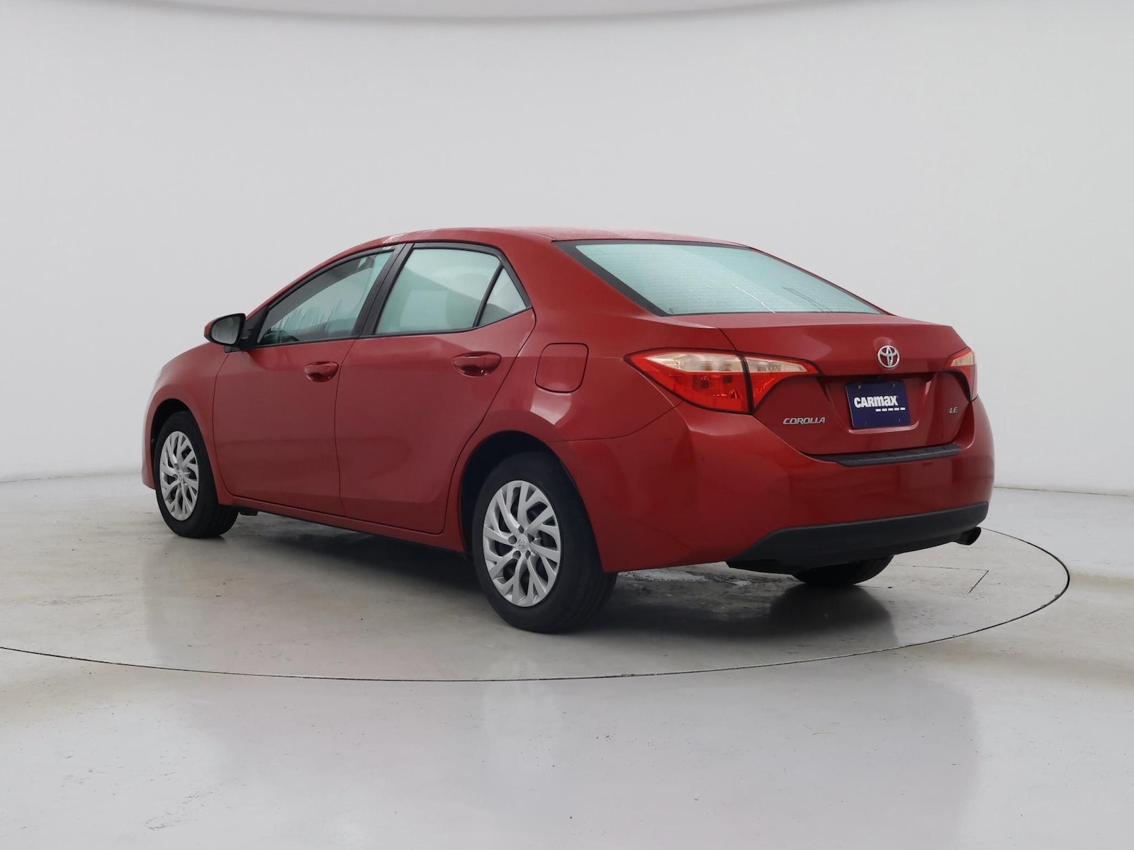 2018 Toyota Corolla LE - Photo 3