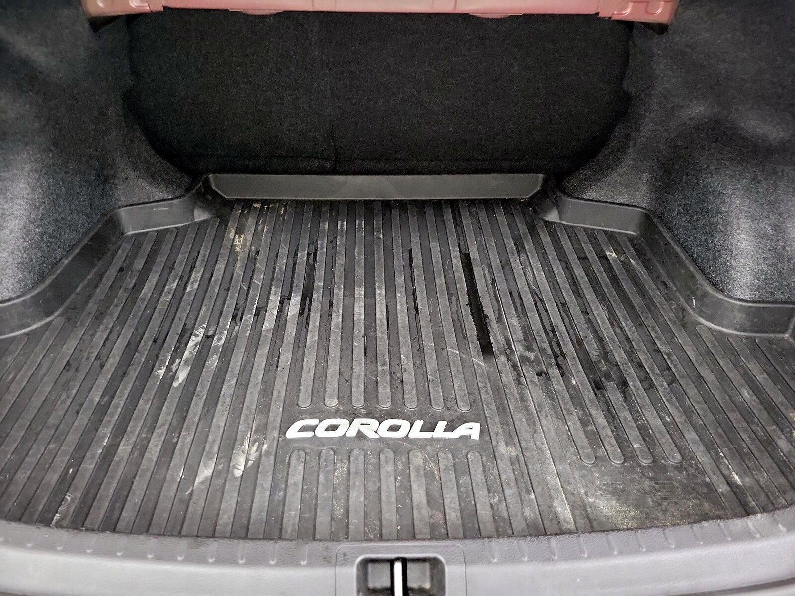 2018 Toyota Corolla LE - Photo 21