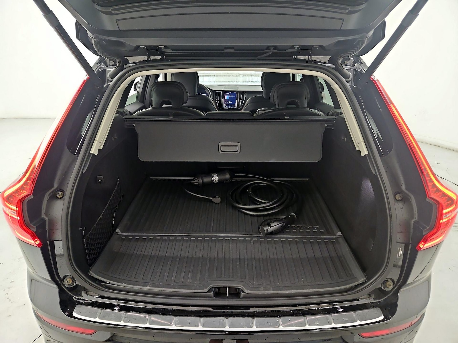 2022 Volvo XC60 Inscription Expression - Photo 22