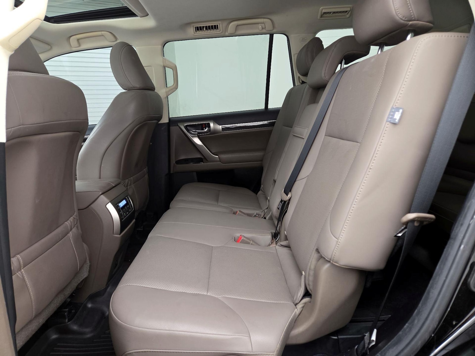 Rear Air Conditioning