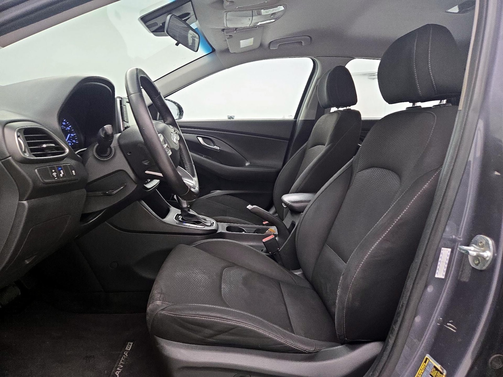 2018 Hyundai Elantra GT GT - Photo 12