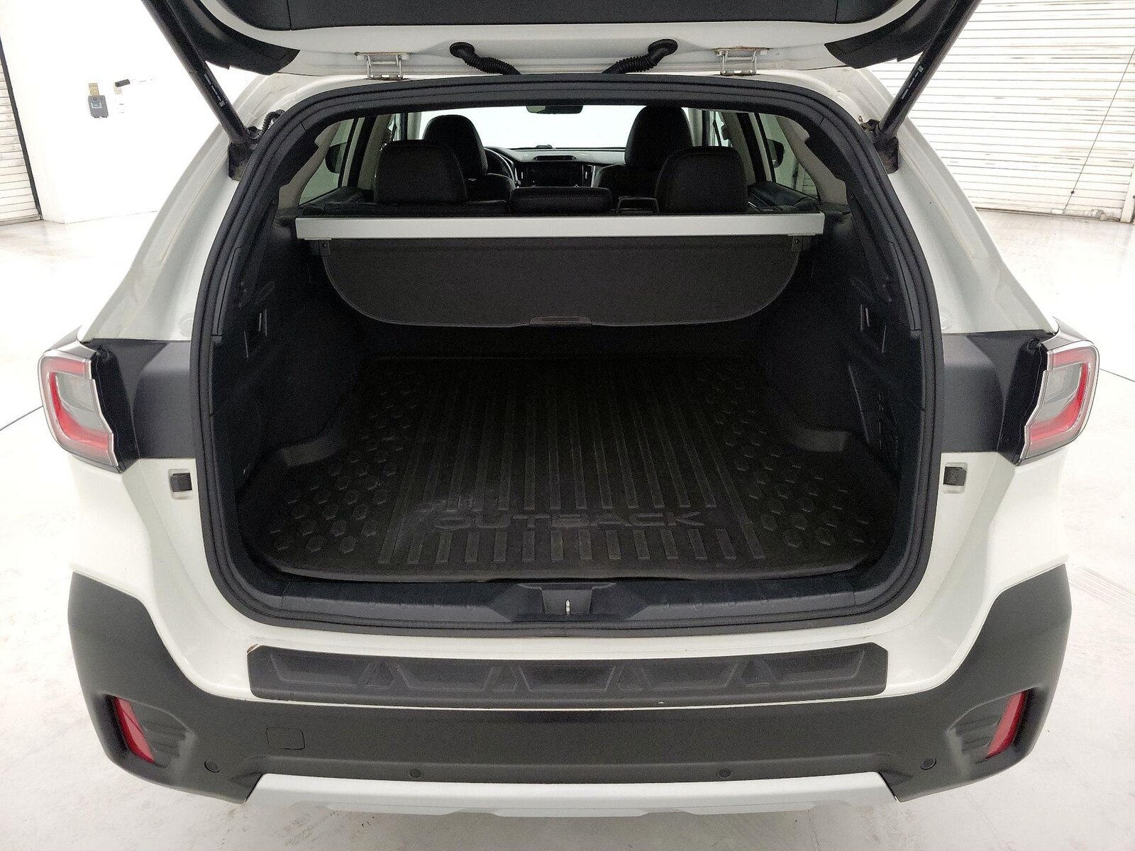 2020 Subaru Outback Limited - Photo 22
