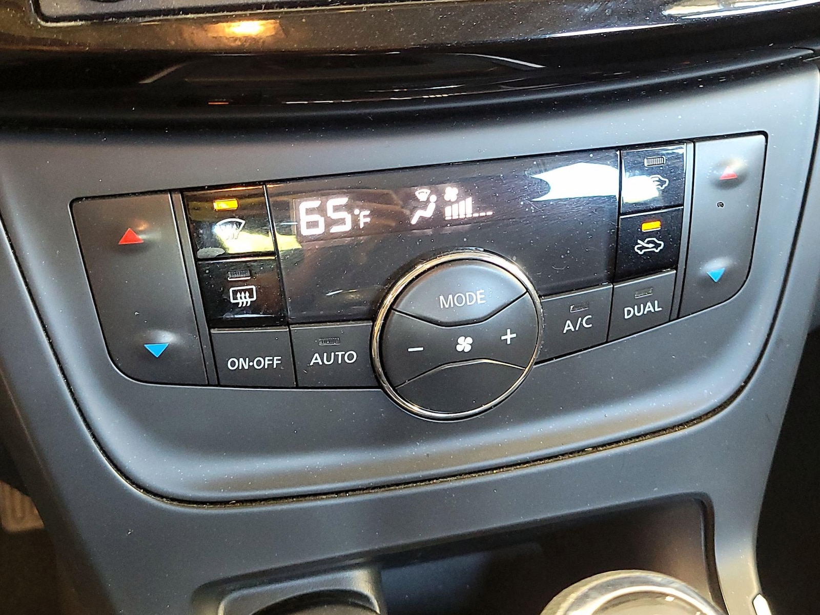 2019 Nissan Sentra SV - Photo 17