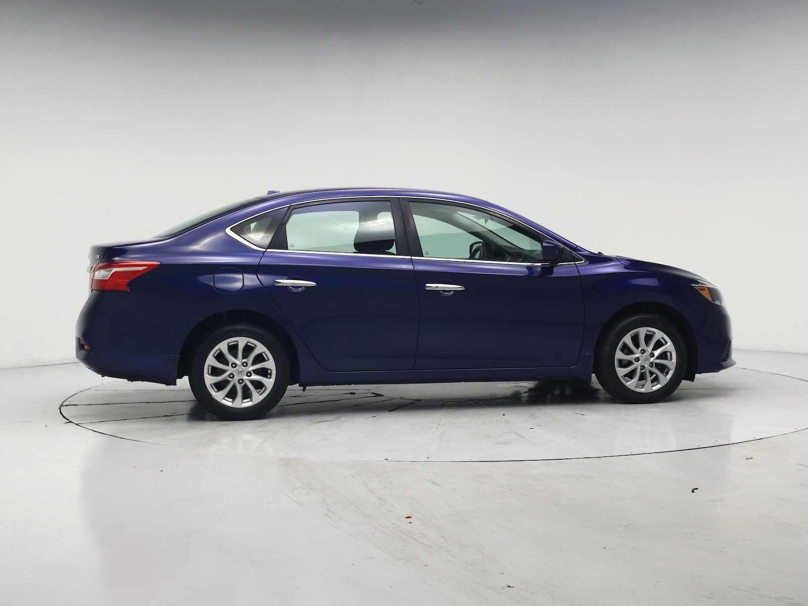 2019 Nissan Sentra SV - Photo 8