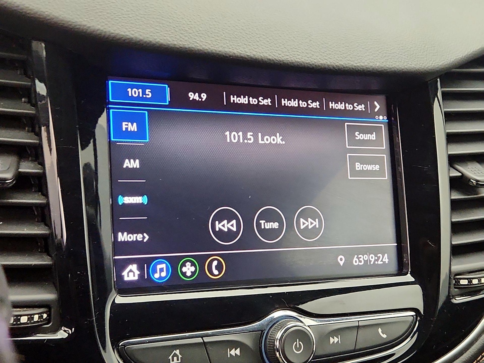 2020 Chevrolet Trax LT - Photo 16