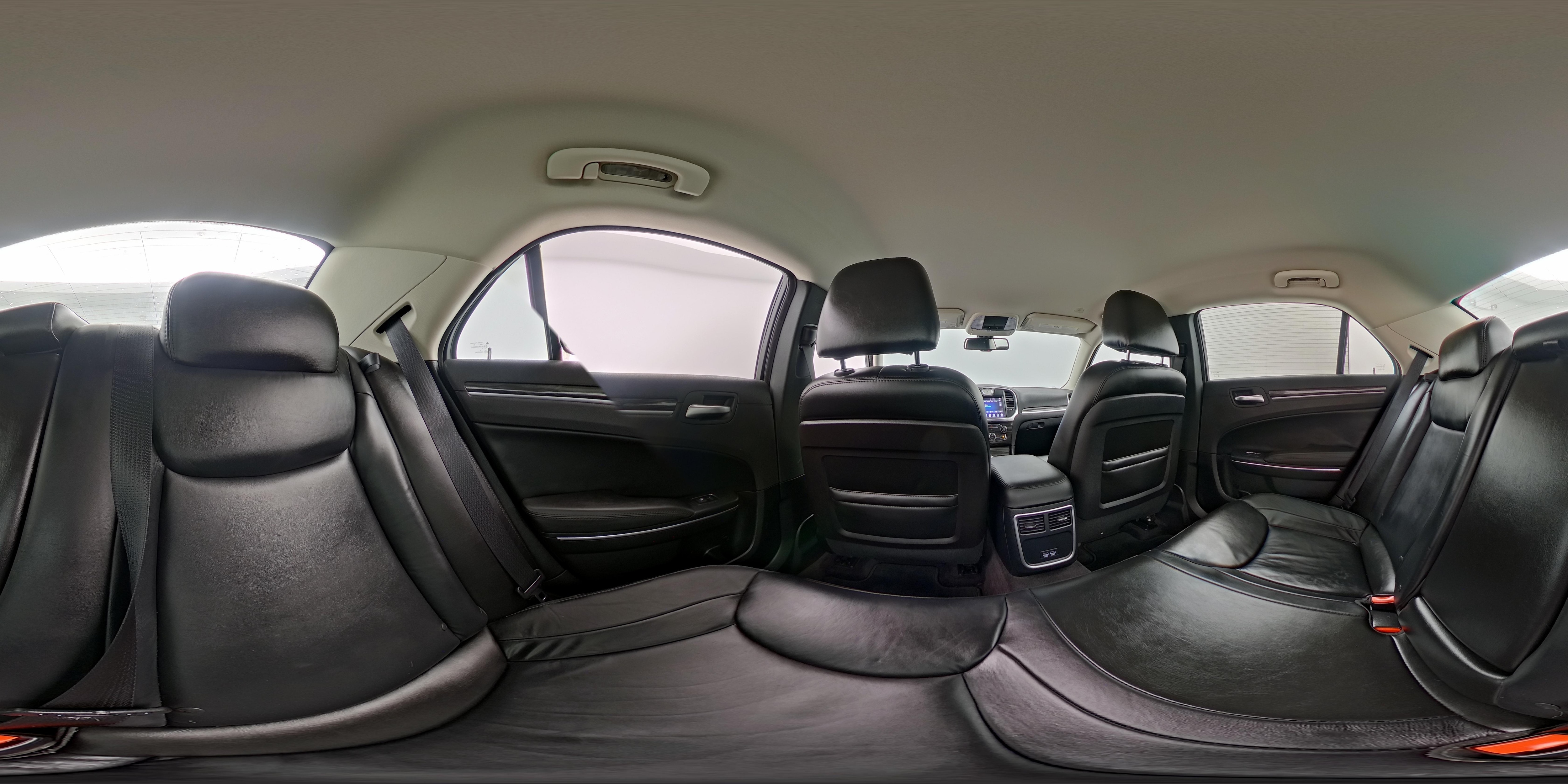 2017 Chrysler 300 Limited - Photo 24