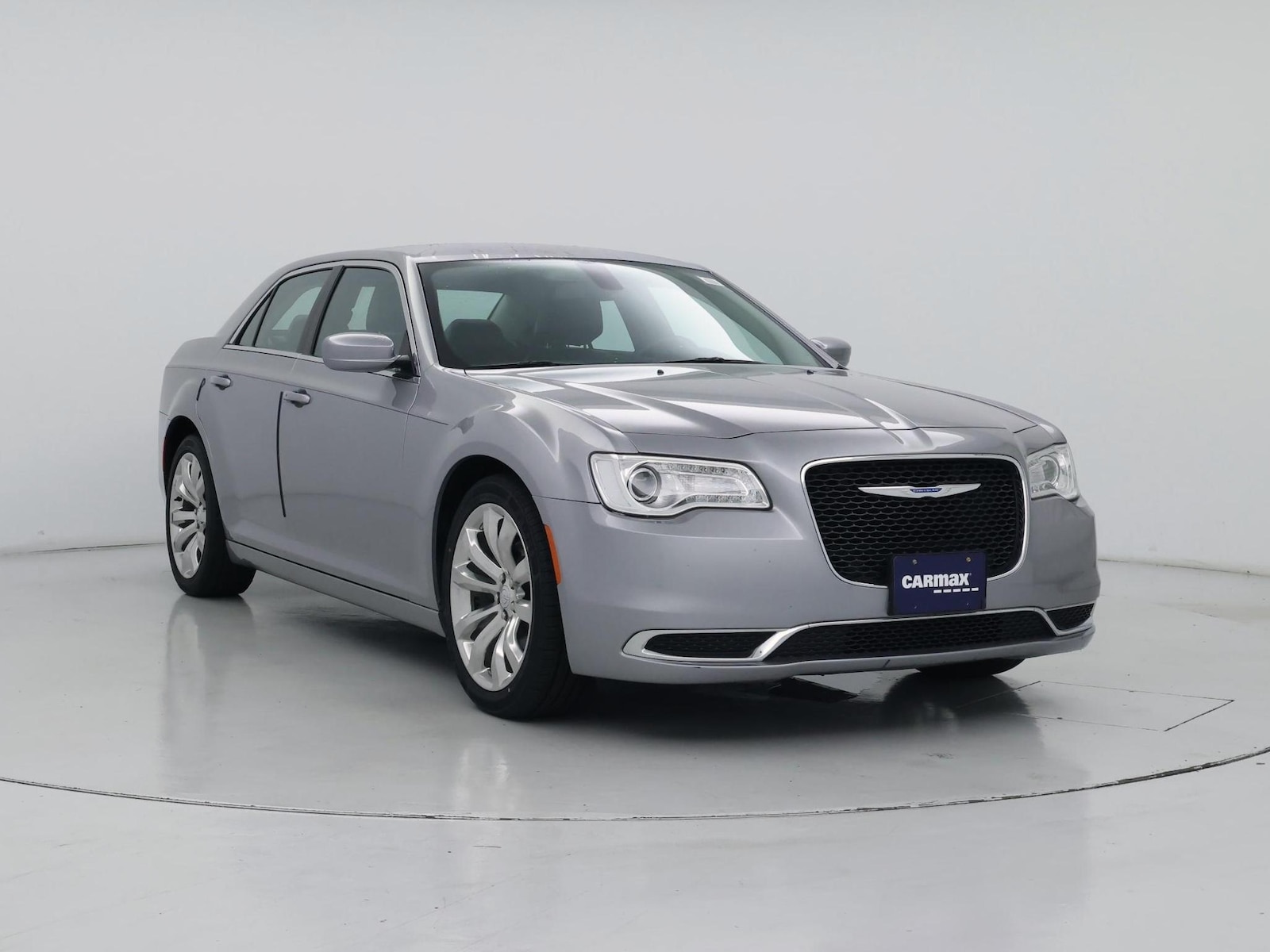 2017 Chrysler 300 Limited - Photo 2