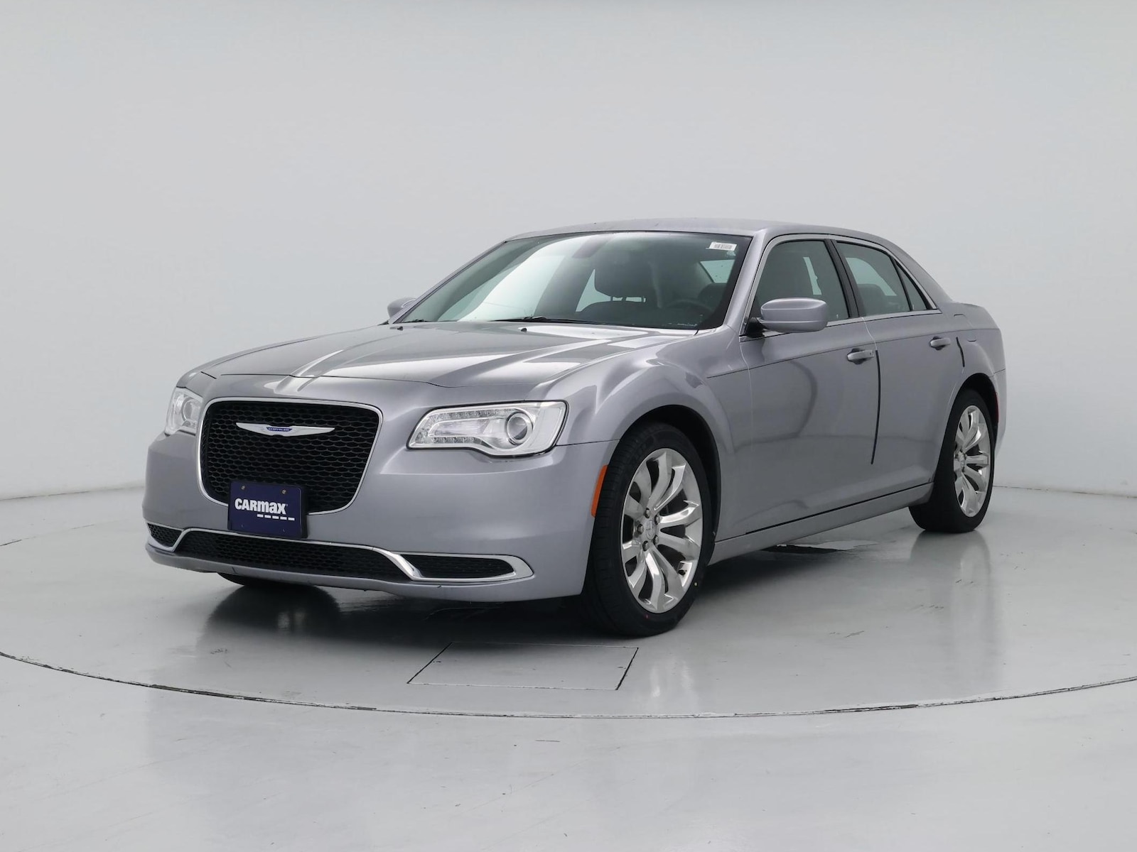 2017 Chrysler 300 Limited - Photo 5