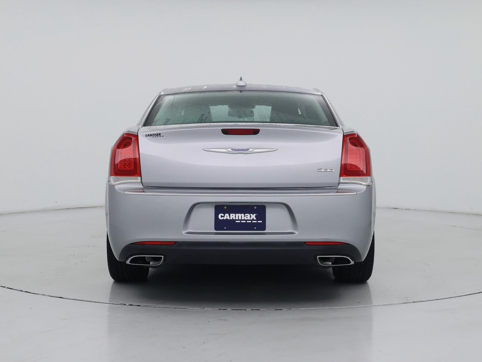 2017 Chrysler 300 Limited - Photo 7