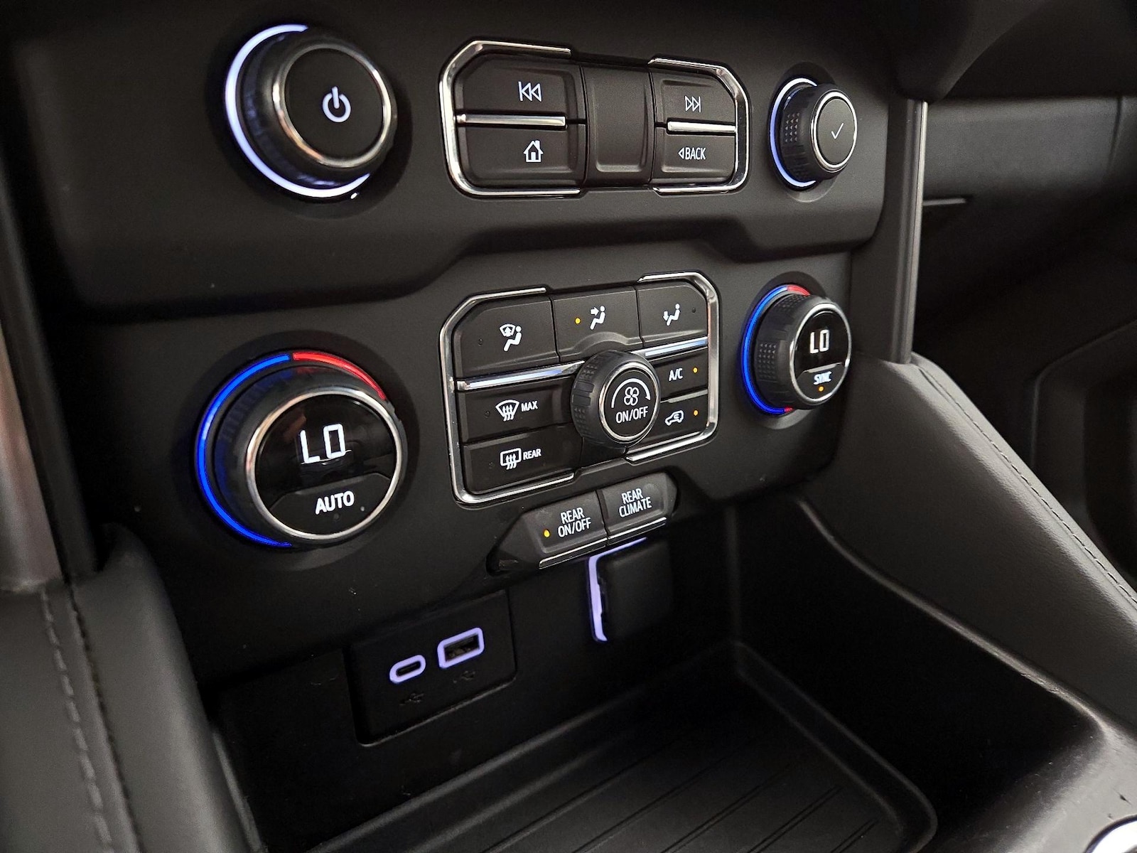 2024 Chevrolet Tahoe LS - Photo 17