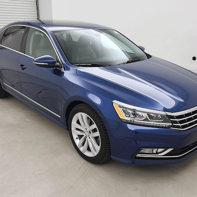 2016 Volkswagen Passat SEL Premium