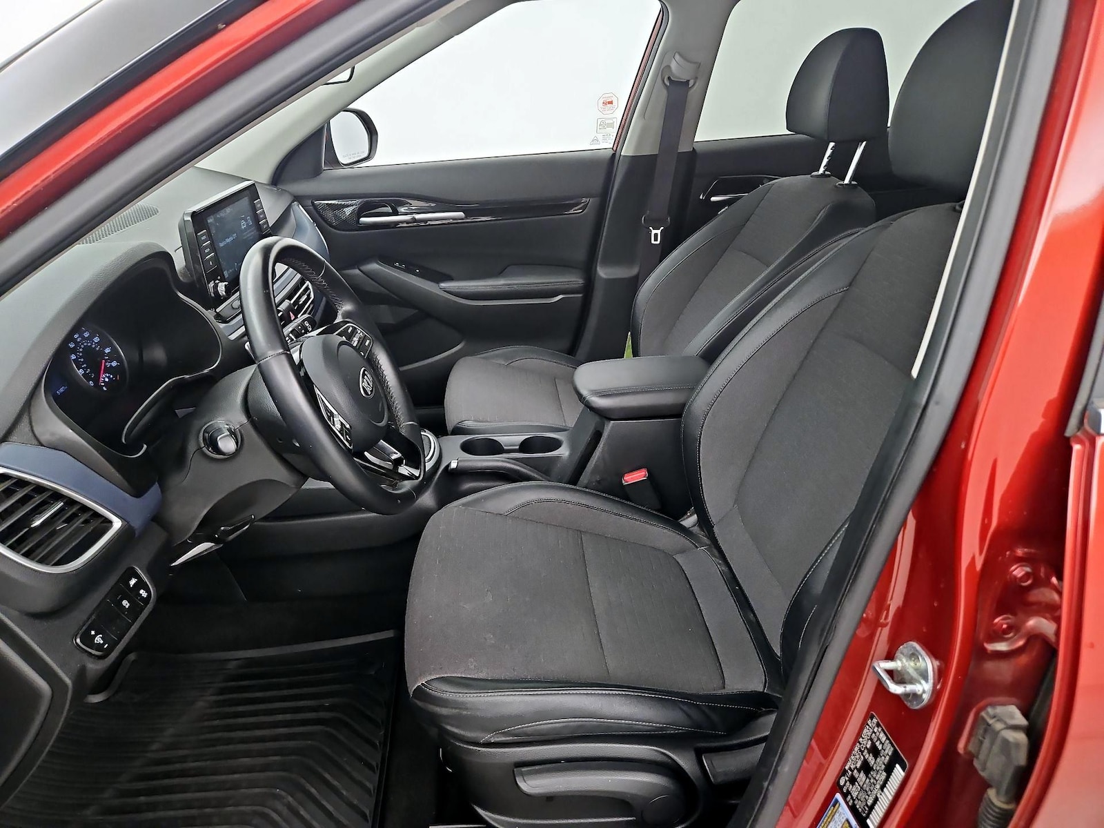 2021 Kia Seltos S - Photo 12