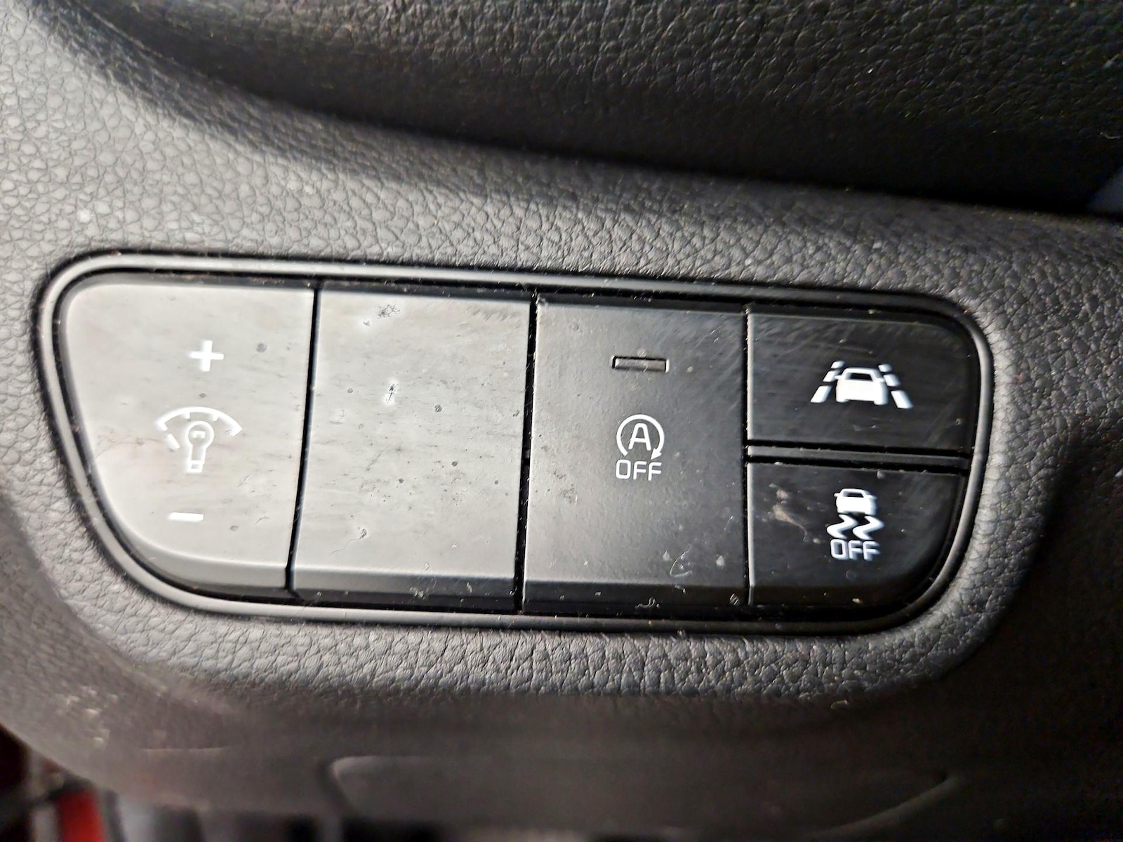 2021 Kia Seltos S - Photo 14