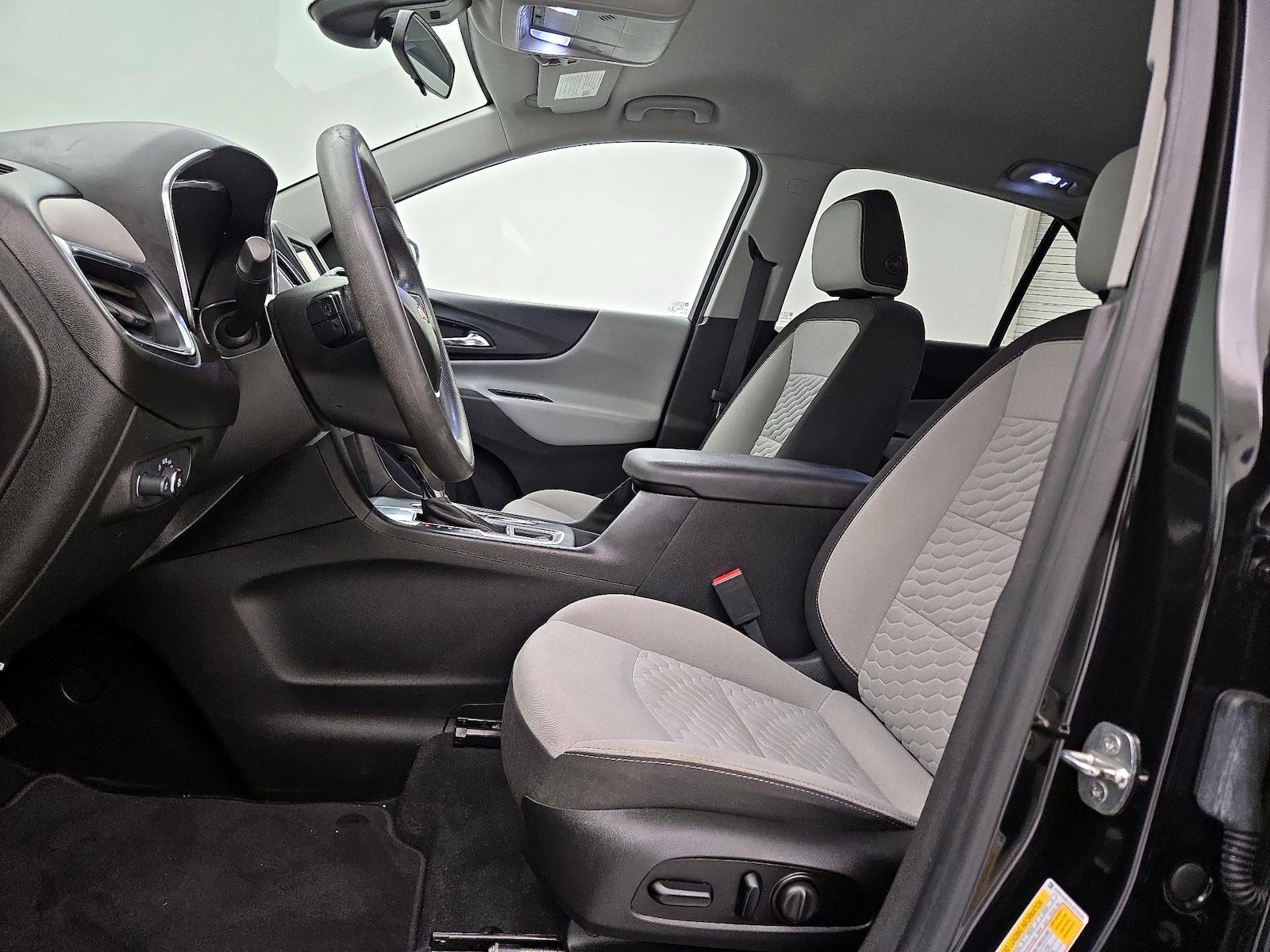 Power Seat(s) & Side Airbags
