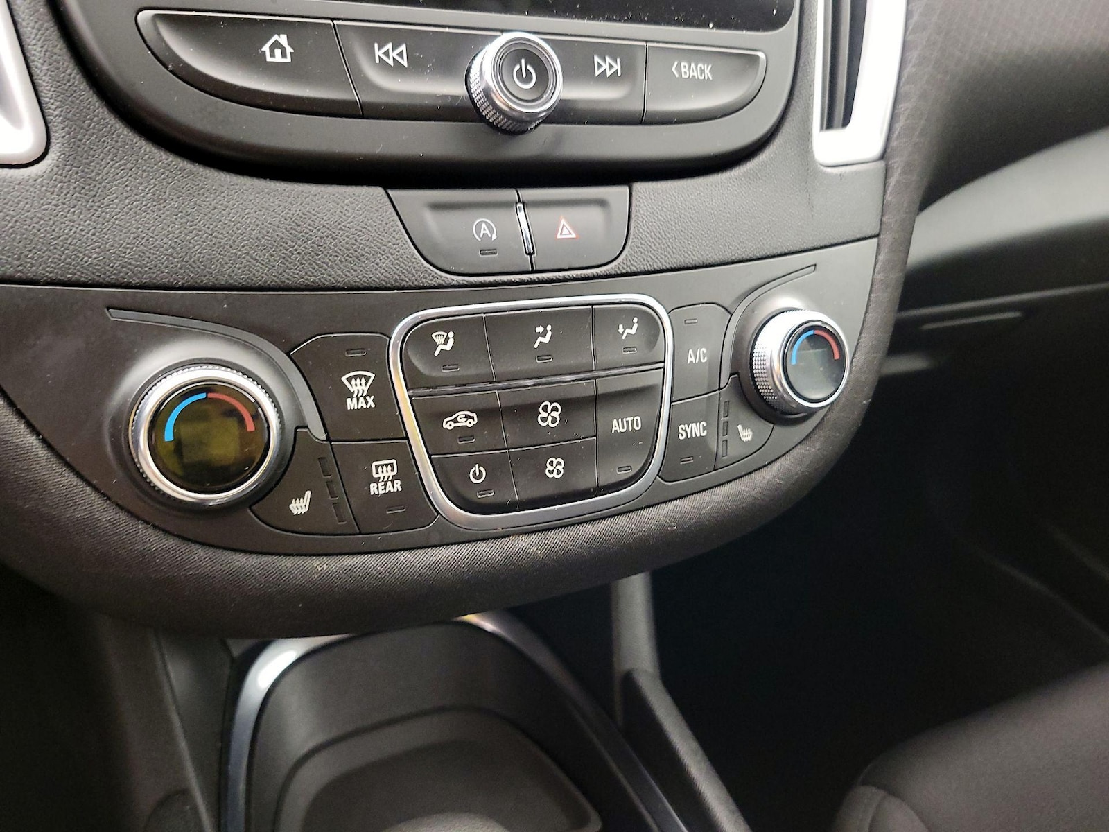 2022 Chevrolet Malibu 1LT - Photo 17
