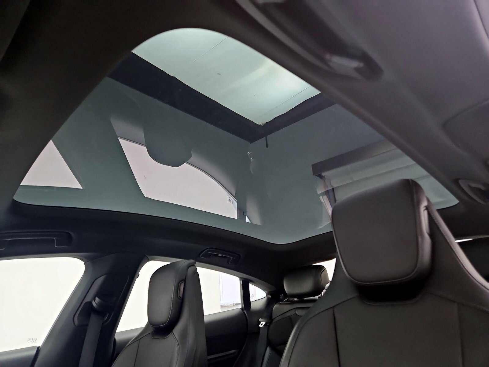 Skylight(s) & Overhead Airbags
