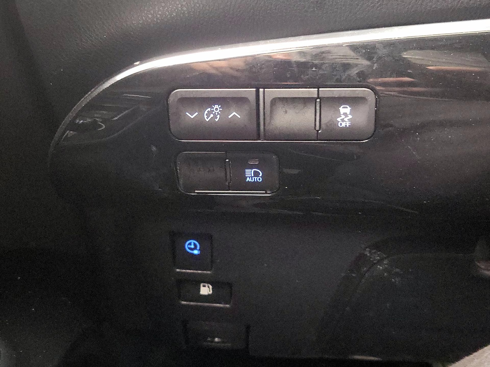 2020 Toyota Prius Prime XLE - Photo 14