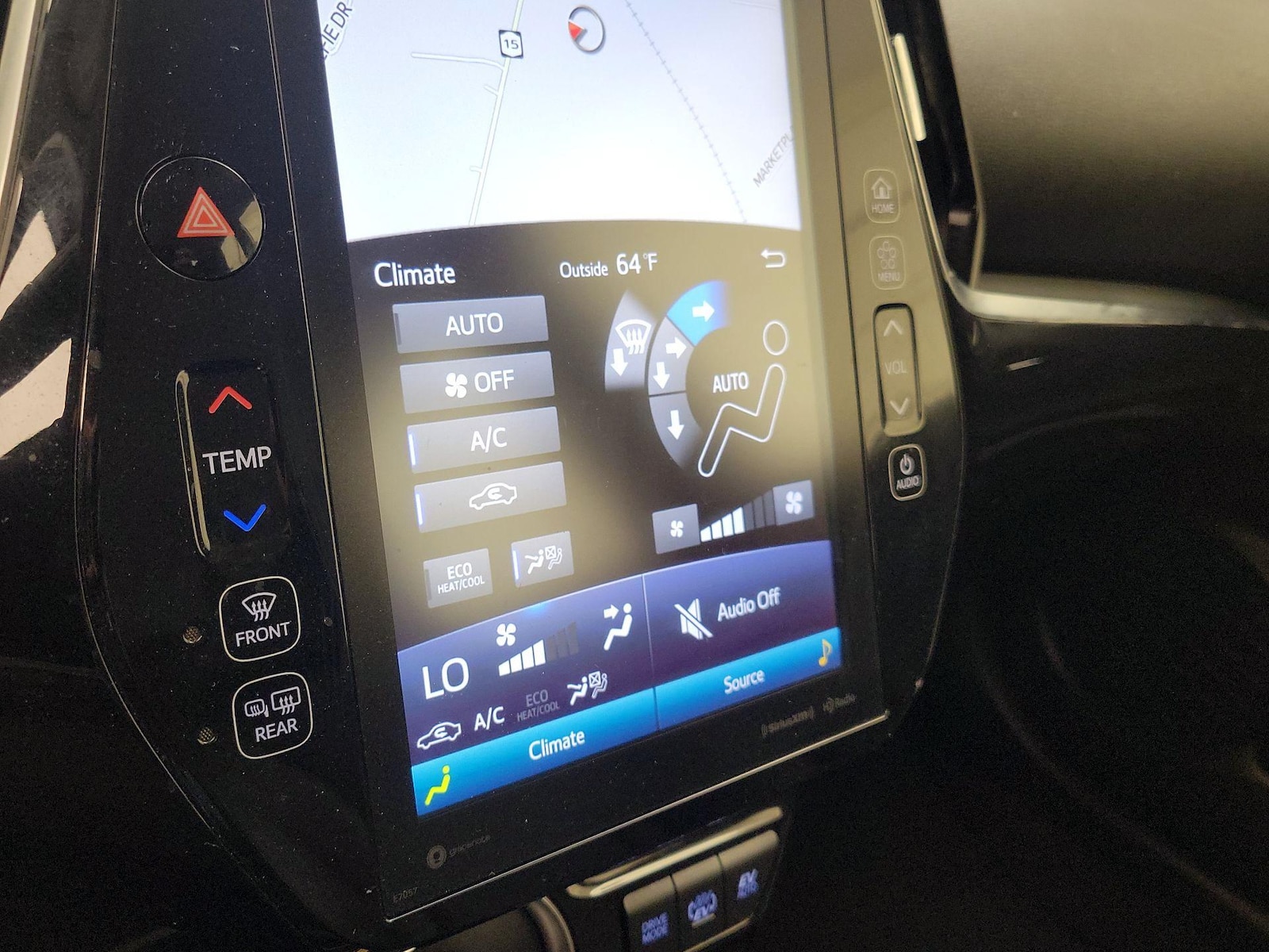 2020 Toyota Prius Prime XLE - Photo 18