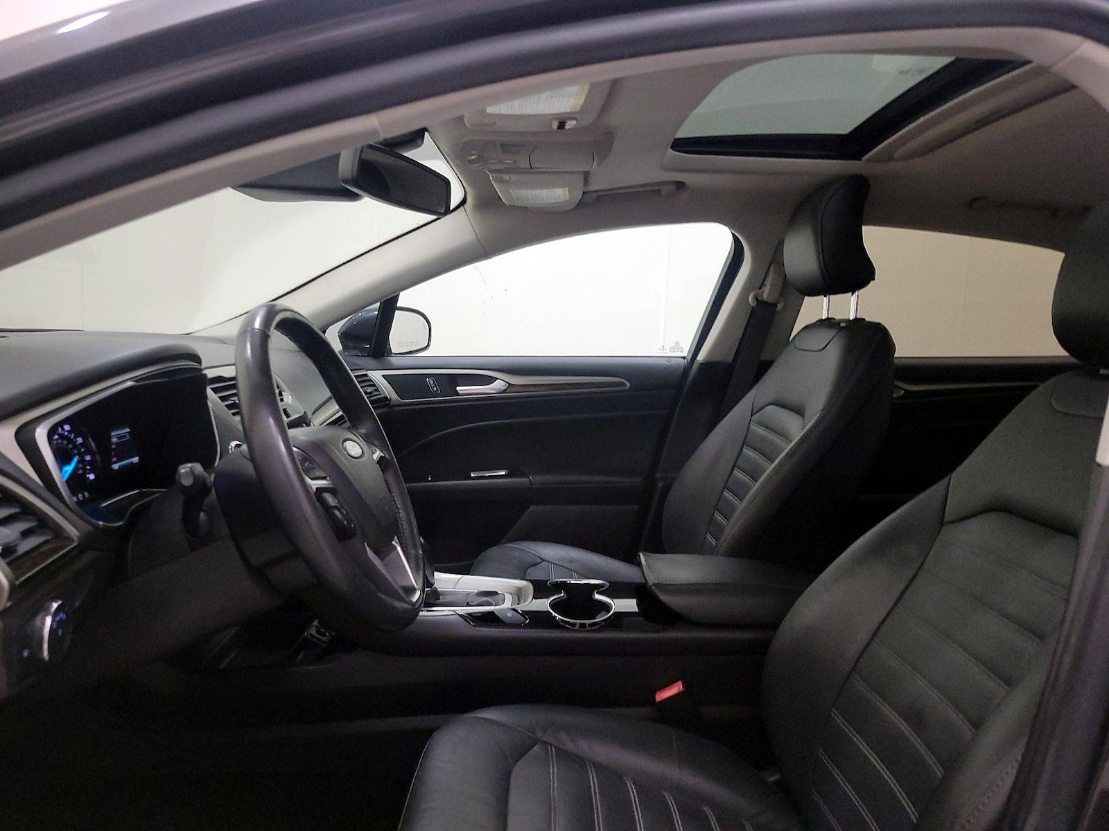 Sunroof(s) & Overhead Airbags