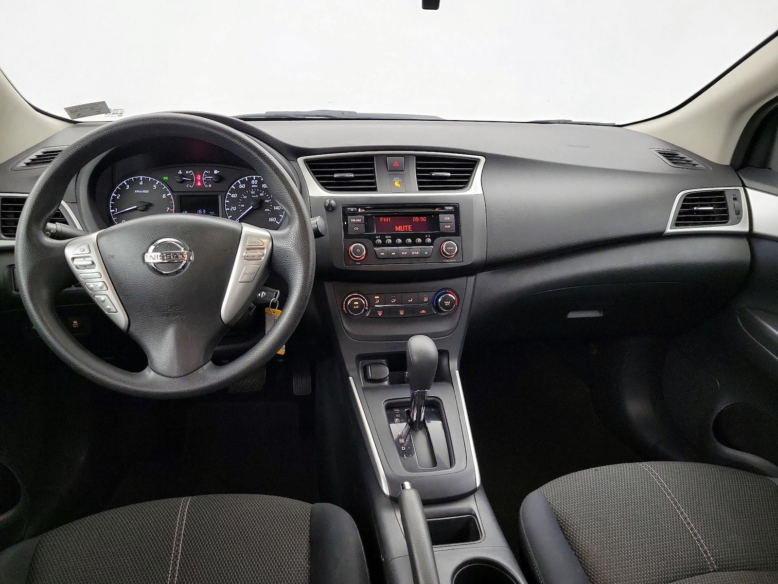 2016 Nissan Sentra S - Photo 10
